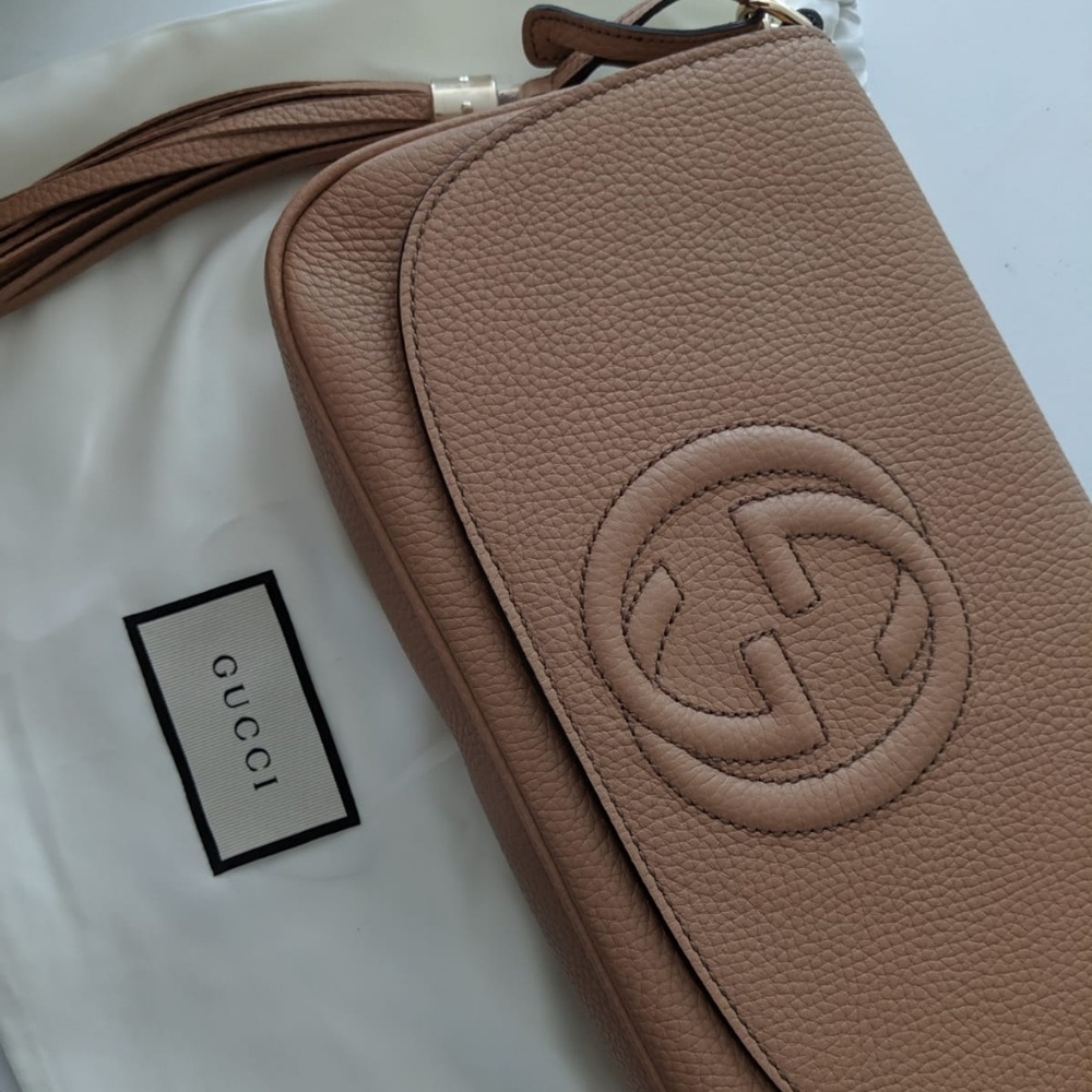 Gucci Soho chain beige